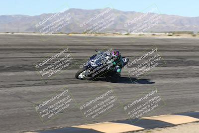 media/Jan-16-2026-CVMA Friday Practice (Fri) [[6f2bf47531]]/5-Racer 4-Trackday1/Session 2 (Bowl)/